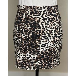 H&M Basic Leopard Miniskirt Size M
